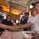 Blusukan di Sukabumi, Demiz Pantau Perkembangan Harga Sembako di Pasar Pasar