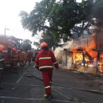5 Kios di Samoja Bandung Ludes Dilalap Api