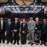 Separuh Anggota DPRD Jabar Tak Hadir Dalam Perkenalan Gubernur dan Wakil Gubernur Terpilih