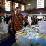 Buka Pameran Buku, Iwa Harap Literasi di Jawa Barat Meningkat