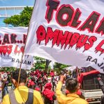 Aksi Penolakan Buruh Terhadap UU Omnibus Law Cipta Kerja Masih Terus Berlanjut