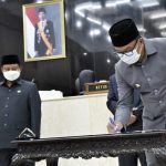 Pemda Provinsi-DPRD Jabar Teken Perda Kamtibmas dan RPJMD