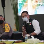 Ridwan Kamil Nilai Kampung Tangguh Jaya Tekan Laju Penularan COVID-19 di Bodebek Ridwan Kamil Nilai Kampung Tangguh Jaya Tekan Laju Penularan COVID-19 di Bodebek