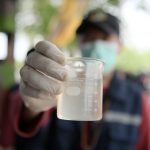 DLH Jabar dan Kabupaten Bekasi Tunggu Hasil Lab Pemeriksaan Air Kali Rasmi