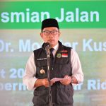 Konflik Dosen SBM-Rektor ITB, Ridwan Kamil Minta Segera Dimusyawarahkan Konflik Dosen SBM-Rektor ITB, Ridwan Kamil Minta Segera Dimusyawarahkan