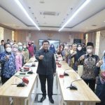 Jadi Garda Terdepan Melawan Pandemi, DPRD Jabar: Nakes Non ASN Idealnya Lulus Jadi PPPK Tanpa Tes Jadi Garda Terdepan Melawan Pandemi, DPRD Jabar: Nakes Non ASN Idealnya Lulus Jadi PPPK Tanpa Tes