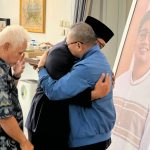 Kediaman Gubernur Jabar Kedatangan Zulkifli Hasan dan Hatta Rajasa untuk Takziah Kediaman Gubernur Jabar Kedatangan Zulkifli Hasan dan Hatta Rajasa untuk Takziah