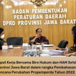 Bapemperda DPRD Jabar Gelar Rapat Kerja Bersama Biro Hukum dan HAM Setda Jabar Bahas Rencana Perubahan Propemperda Tahun 2022 Bahas