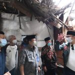 Ridwan Kamil Tinjau Rumah Mak Tien yang Nyaris Roboh