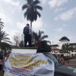 Guru Honorer Jabar Demo Tuntut Kejelasan Nasib ke Ridwan Kamil