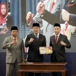 5 TAHUN JABAR JUARA: Bey Machmudin Akan Teruskan Kepemimpinan Ridwan Kamil-Uu Ruzhanul dengan Amanah 5 TAHUN JABAR JUARA: Bey Machmudin Akan Teruskan Kepemimpinan Ridwan Kamil-Uu Ruzhanul dengan Amanah