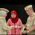 Disnakertrans Jabar Terima Penghargaan dalam Penegakan Hukum Ketenagakerjaan Tahun 2023