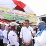 Bey Machmudin Buka Gerakan Pangan Murah Serentak di Indramayu Bey Machmudin Buka Gerakan Pangan Murah Serentak di Indramayu