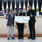 DPRD Jabar Gelar Rapat Paripurna Persetujuan CDPOB Kabupaten Cirebon Timur dan Penutupan Masa Persidangan III Tahun Sidang 2024-2025 DPRD Jabar Gelar Rapat Paripurna Persetujuan CDPOB Kabupaten Cirebon Timur dan Penutupan Masa Persidangan III Tahun Sidang 2024-2025