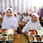 Mewujudkan Generasi Emas atau Mengkhianati Sila Kelima? Kritik Konstruktif terhadap Program MBG Mewujudkan Generasi Emas atau Mengkhianati Sila Kelima? Kritik Konstruktif terhadap Program MBG