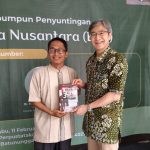 Politik Historiografi: Puisi Suluh Revolusi dalam Tatanan Rapuh Paradoks Indonesia 2030