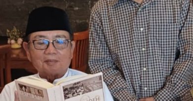 Memutus Belenggu Hegemoni, Menggagas Kembali Format Madinah di Tengah Labirin Ideologi Modern