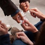 Remaja Korban Sabu: Borok Kegagalan Kapitalisme Menjaga Generasi