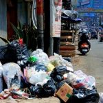 113 Ton Sampah Masih Menumpuk di Bandung Raya