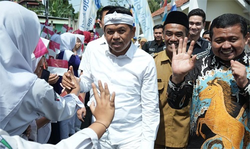 KDM Tegaskan Tak Ada Perubahan Nama Jawa Barat Jadi Tatar Sunda: “Itu Karangan Orang Lain”