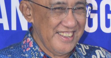 Air Mengalir Sampai Jauh