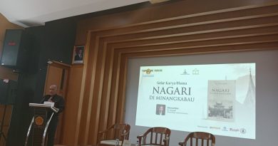 DEMOKRASI: Penumpang Gelap dalam Sistem Indonesia Bernegara