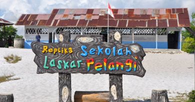 BELITONG: Dari Harmoni Batu Granit, Sekat Sungai Purba, Hingga “Laskar Pelangi”