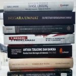POLITIK HISTORIOGRAFI: History-His Story dan Takhayul Politik